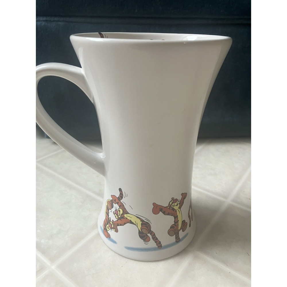 Disney Winnie the Pooh Jumping Tigger Tall Latte Coffee‎ Mug Cup 16oz Hourglass